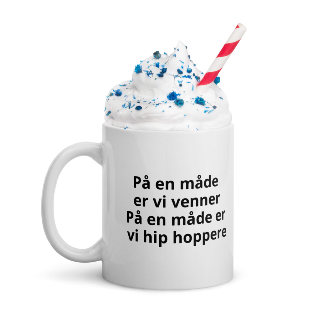 På en måde er vi venner på en måde er vi hip hoppere